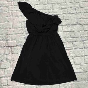 Elegant Black One-Shoulder Dress